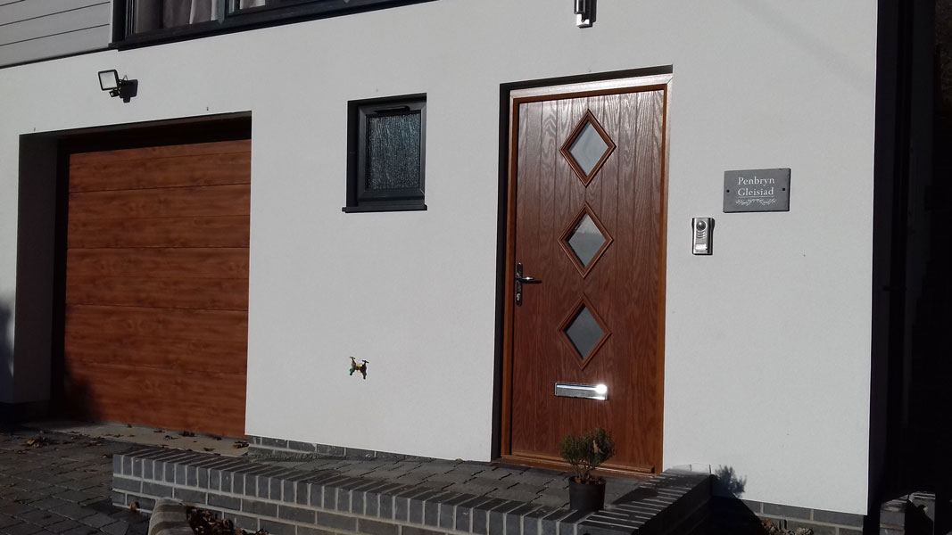 Diamond 3 Composite Front Door in Oak
